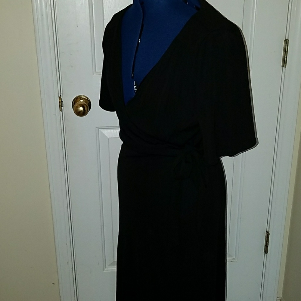Ann Taylor Loft Black Short Sleve Wrap Dress